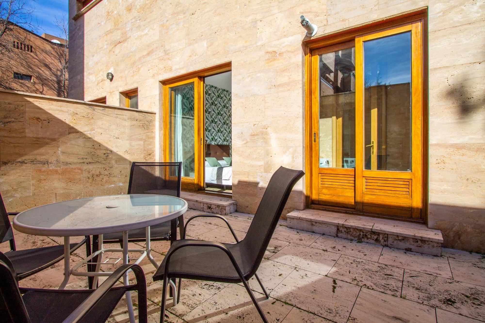 Apartamentos Villablino Arturo Soria Madryt Zewnętrze zdjęcie