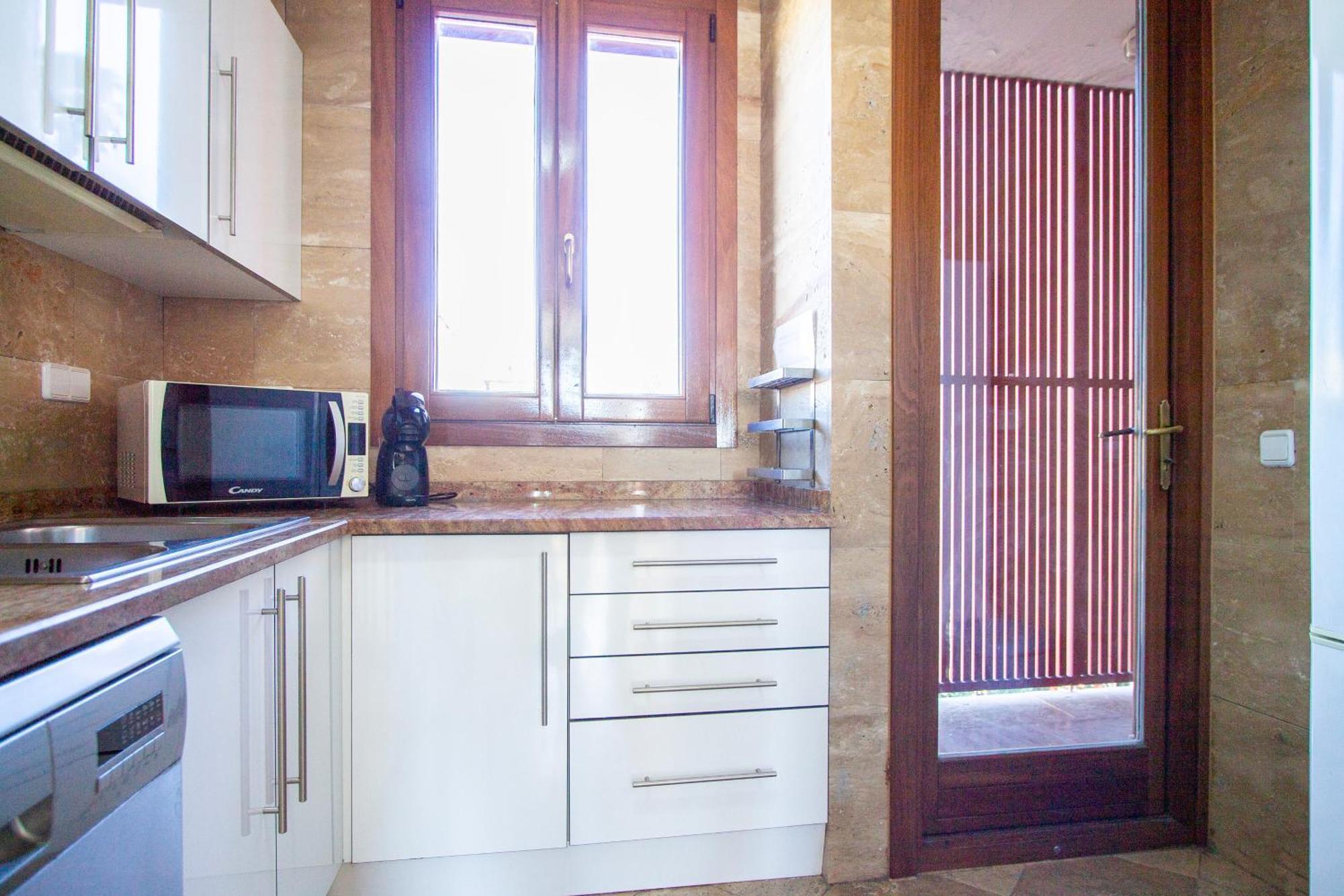 Apartamentos Villablino Arturo Soria Madryt Zewnętrze zdjęcie